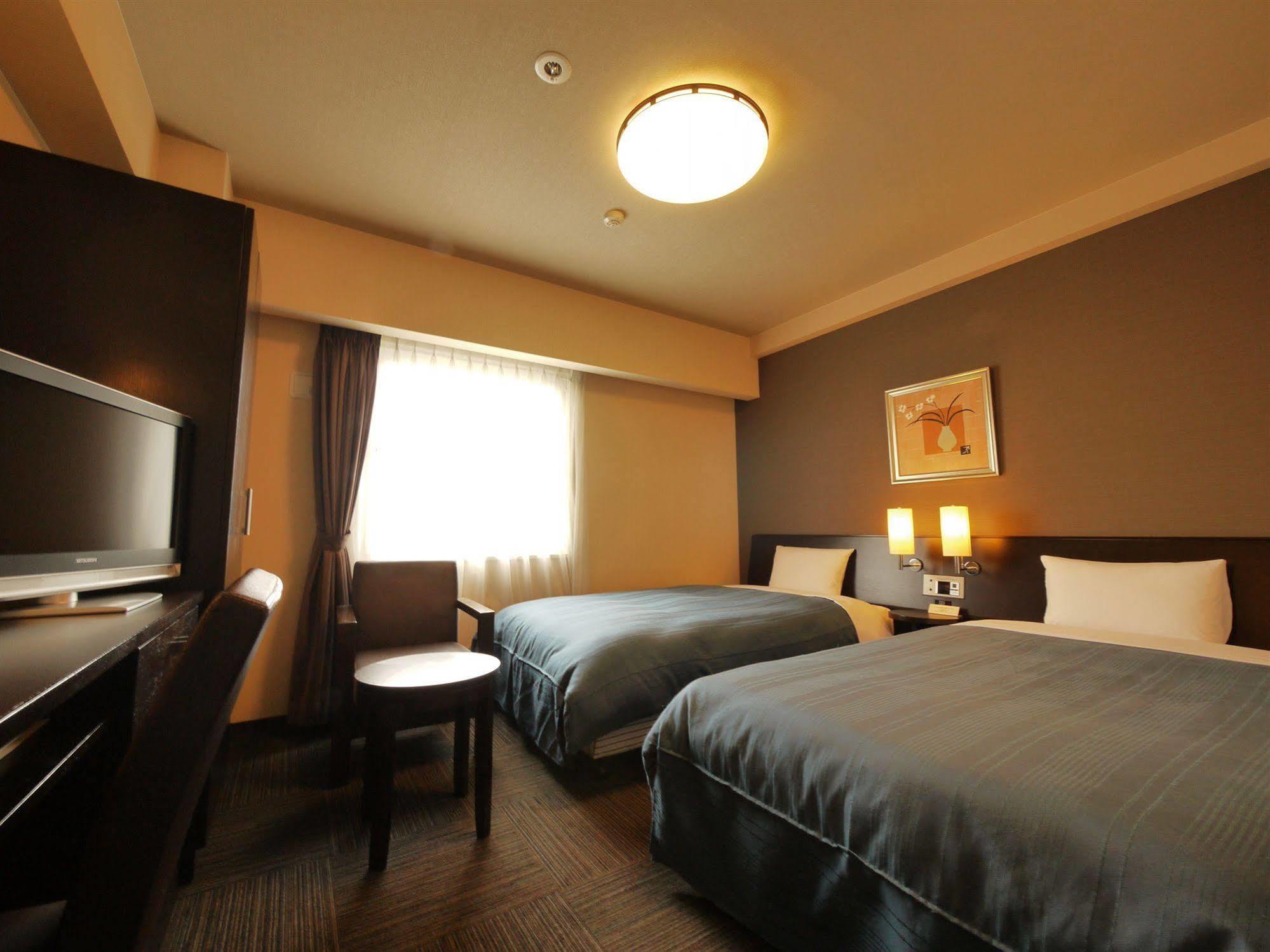 Hotel Route-Inn Shibukawa מראה חיצוני תמונה